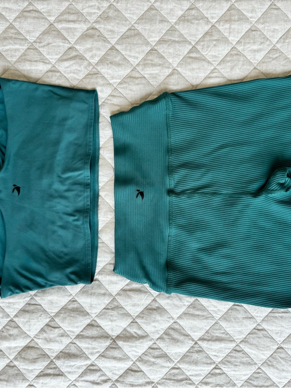 (Slightly Damaged) Blue/Green Glyder Biker Shorts and matching top set - Picture 3 of 6